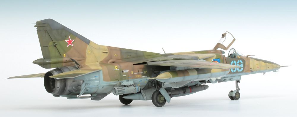 MiG-27D%20006_zpssbfjea6t.jpg
