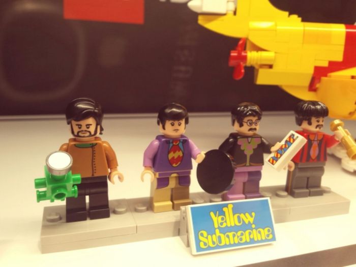 The Beatles Polska: Yellow Submarine z klocków Lego - błąd na wystawie