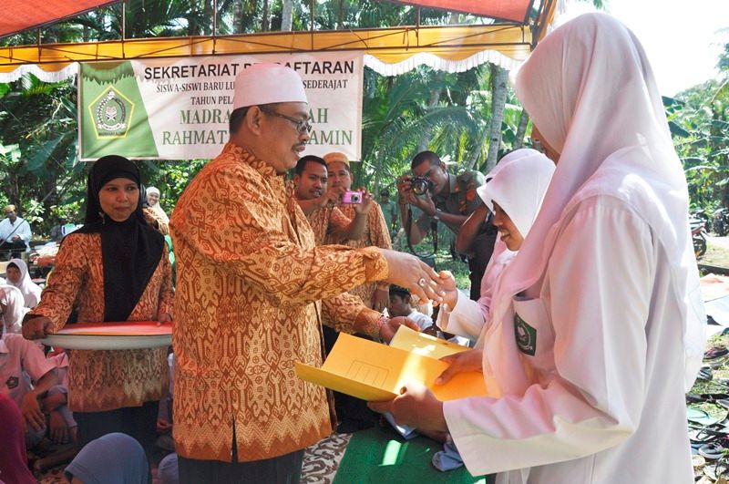  photo Beasiswa_zpsde51363d.jpg