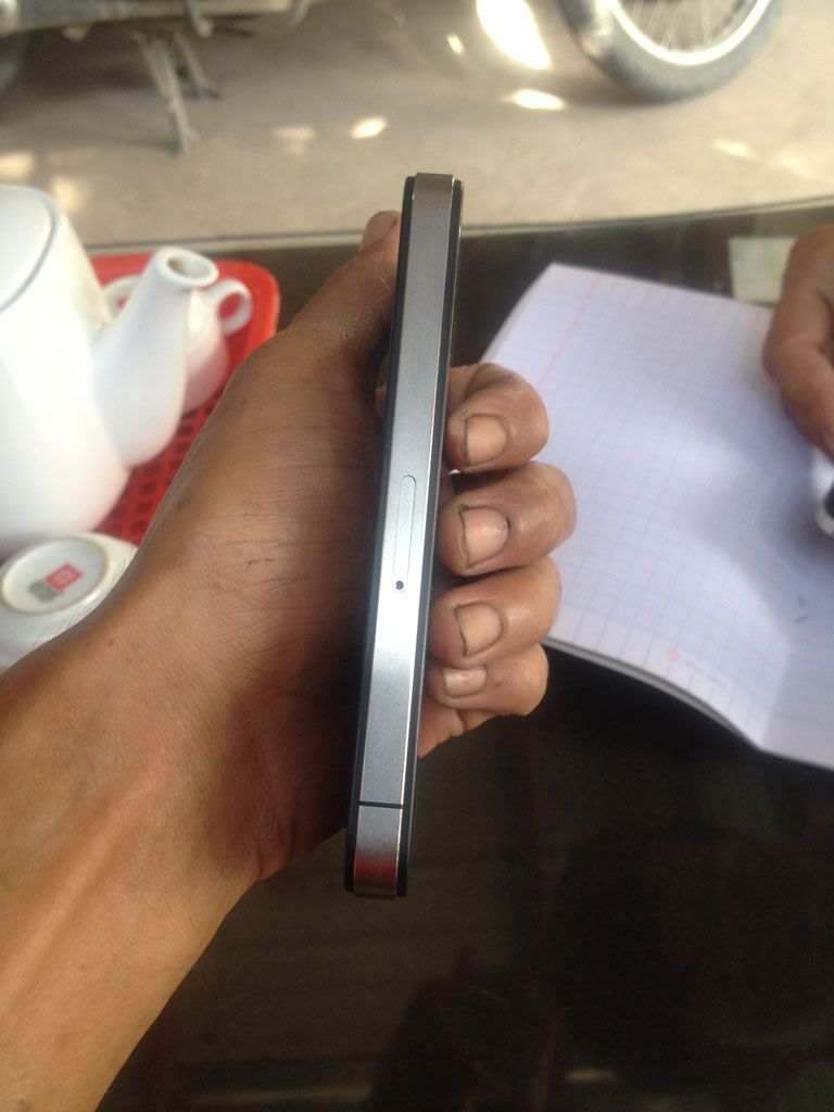 (THỦ ĐỨC)   iPhone 4S - iPhone 4 màu đen - 5