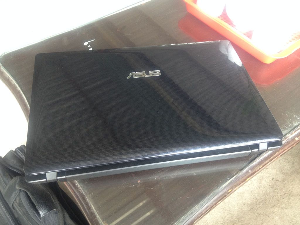Laptop ASUS K53SC - CORE I3